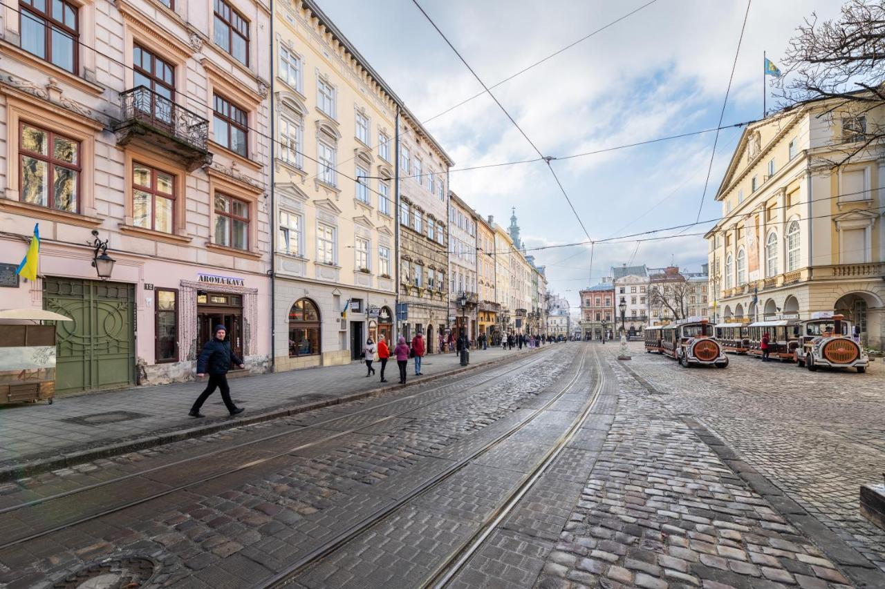 Rynok Square City Center Two Bedroom Apartment! Lviv Kültér fotó